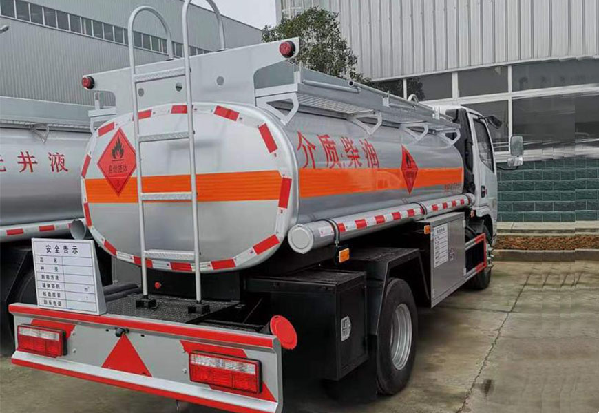 Dongfeng Duolika 5 Ton Fuel Tank Truck