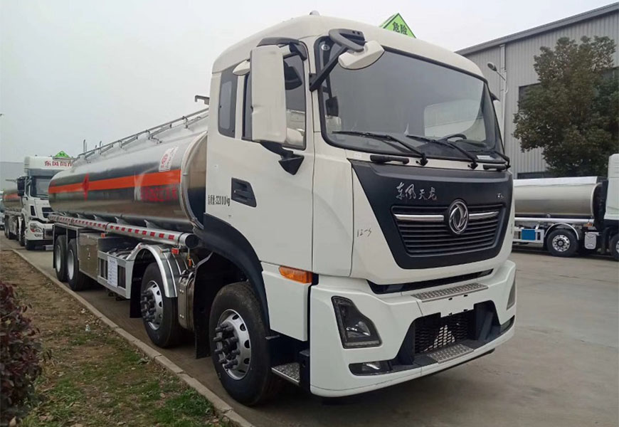 Dongfeng Tianlong aluminum alloy fuel tank truck