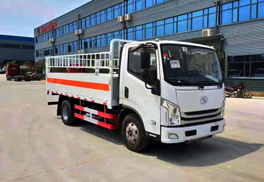 国六跃进超越气瓶运输车