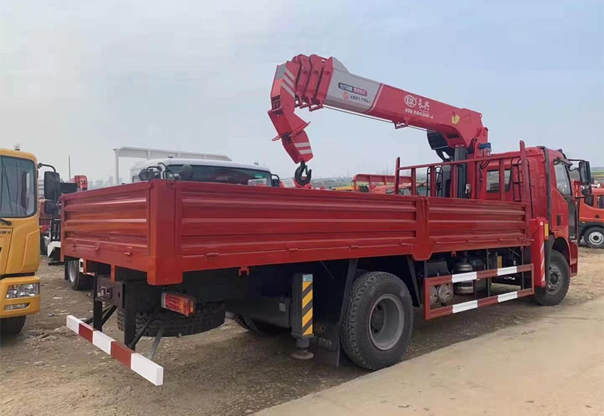 Jiefang J6 single axle truck mounted crane