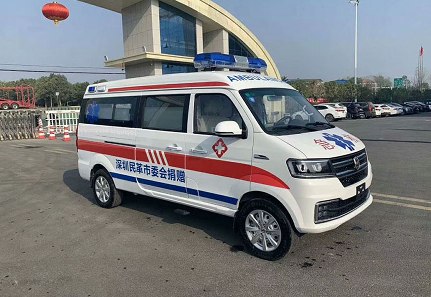 国六金杯新海狮S运输型救护车