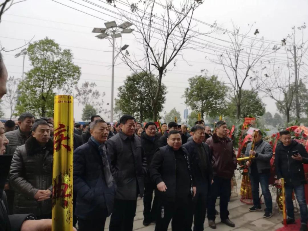 专题:程力汇隆重试营业,宾客盈门商贾名媛荟萃