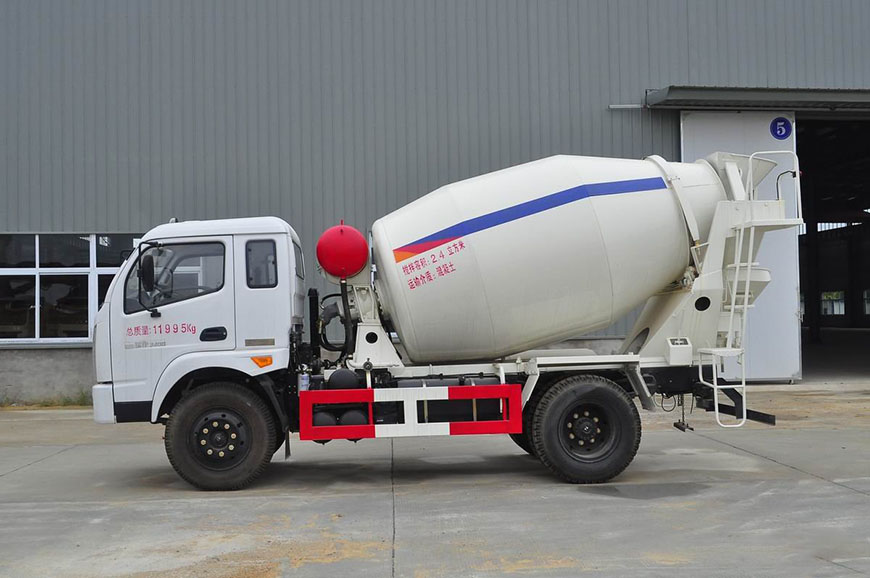 Hyundai Nanjun 5 cbm mixer truck
