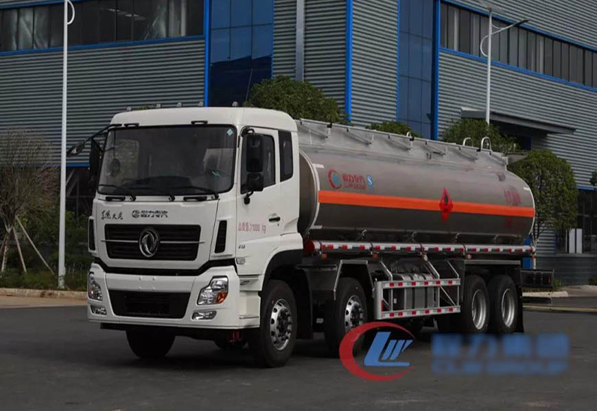 DLQ5310GYYD5L型铝合金运油车